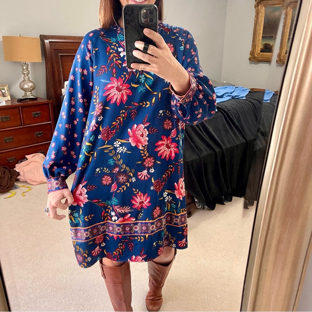 STUNNING Floral Loft Dress - Picture 8 of 8